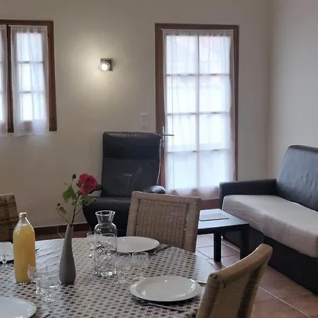 Les 2 Du Clos De La Vigne Montreuil (Pays de la Loire)